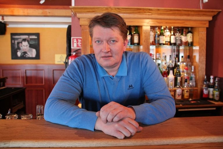 FØLGER TRADISJONENE: Svein Terje Kynbråten hos Heia Hotell inviterer til førjulsfest lørdag 21. desember, og romjulsfest 2. juledag. Billettene kommer som vanlig for salg 1. desember.