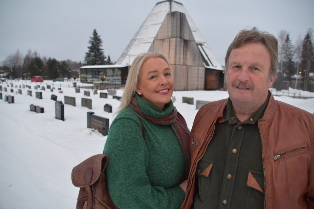 SETTER VÅLER PÅ KARTET: Nora Pettersen og Thor Engebretsen i Tater-Millas Venner samler folk fra fjern og nær til konsert og julebord i Våler 4. og 5. juledag.