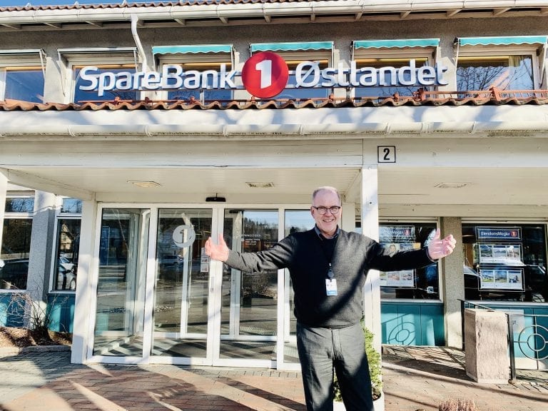 MØTER FRAMTIDA: Sparebank1 Østlandet på Flisa pusser opp og får et mer moderne kundemottak. Samtidig flytter Sentralregisteret på Braskereidfoss inn. Foto: Liv Rønnaug B. Lilleåsen