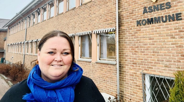 HAR STAGNERT: Antallet med påvist Korona-smitte i Solør har stagnert. Nå er Åsnes-ordfører Kari Heggelund redd for at solunger reiser til Sverige og tar med seg smitte hjem. (Foto: Liv Rønnaug Bjerke Lilleåsen).