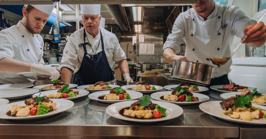 MATOPPLEVELSER: Solør byr på en rekke matopplevelser, som blant annet her på Skaslien Gjestgiveri på Kirkenær. Foto: Skaslien Gjestgiveri