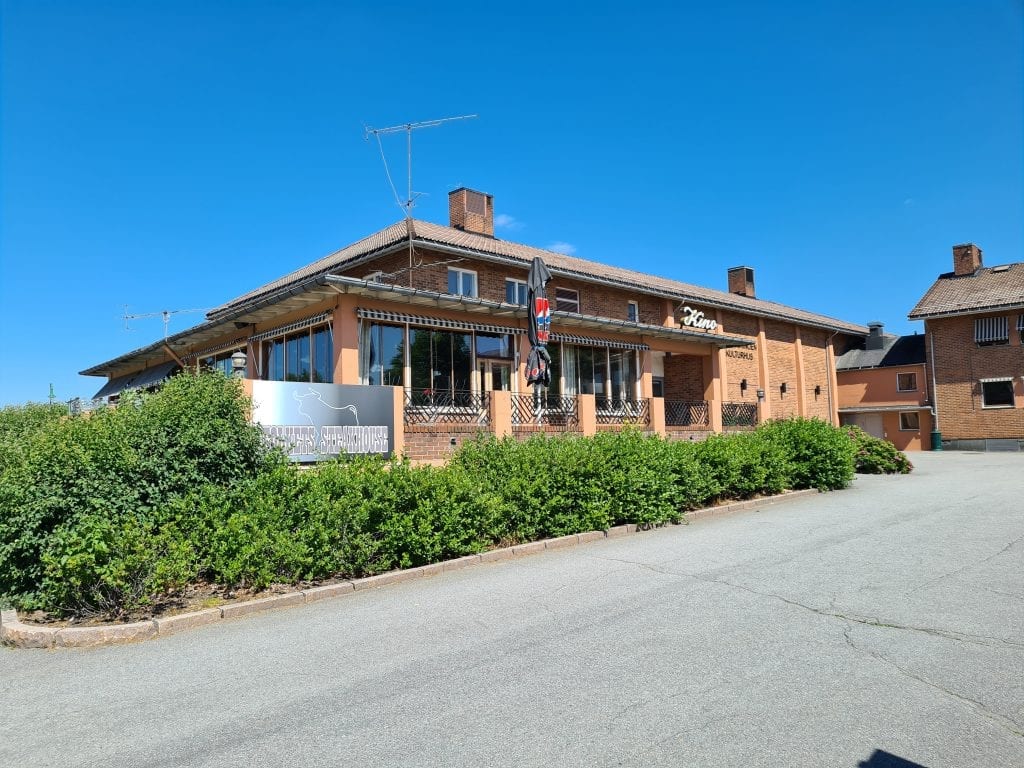 RUSTER OPP: Mens Folkets Steakhouse holder stengt ruster Åsnes kommune opp lokalene.