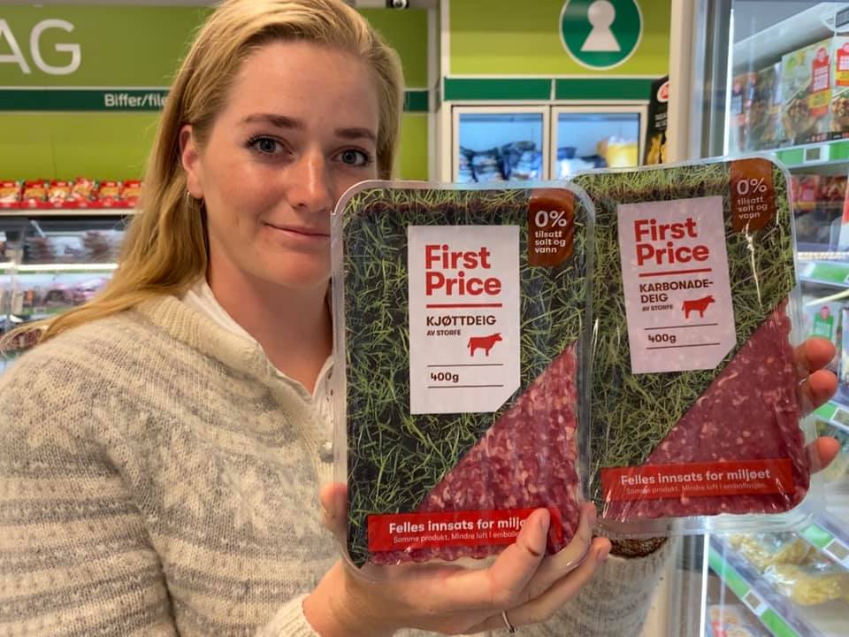 IKKE GREIT: Emilie Enger Mehl (Sp) fra Åsnes Finnskog vil at butikkene bedre merker hvilket kjøtt som er norsk og utenlandsk. At maten selges i samme emballasje mener hun er problematisk. Foto: Privat.