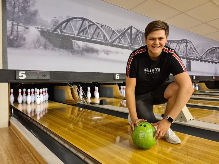 NYTT TILBUD: Takket være økonomisk støtte fra Norges Bowlingforbund starter Solør Bowlingklubb opp med barneidrett 2. oktober. Jørgen Mathiesen er leder i den lokale klubben, og håper alle ti plassene blir opptatt.