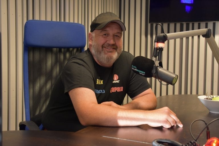 STØTTER AKSJONEN: I Grue er det ingen planer om å trekke seg fra TV-aksjonen i år. Ordfører Rune Grenberg er glad for at kommunen holder på tradisjonen med å støtte aksjonen.
