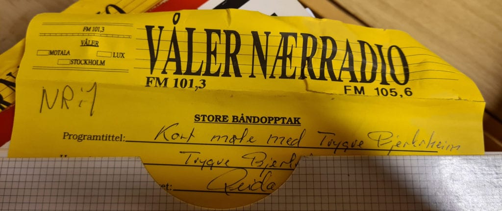 MEDIEHISTORIE: Før Snapchat, Facebook og TikTok var det Våler Nærradio som formidlet nyheter og informasjon i Våler. Nå skal gamle opptak gjennomgås.