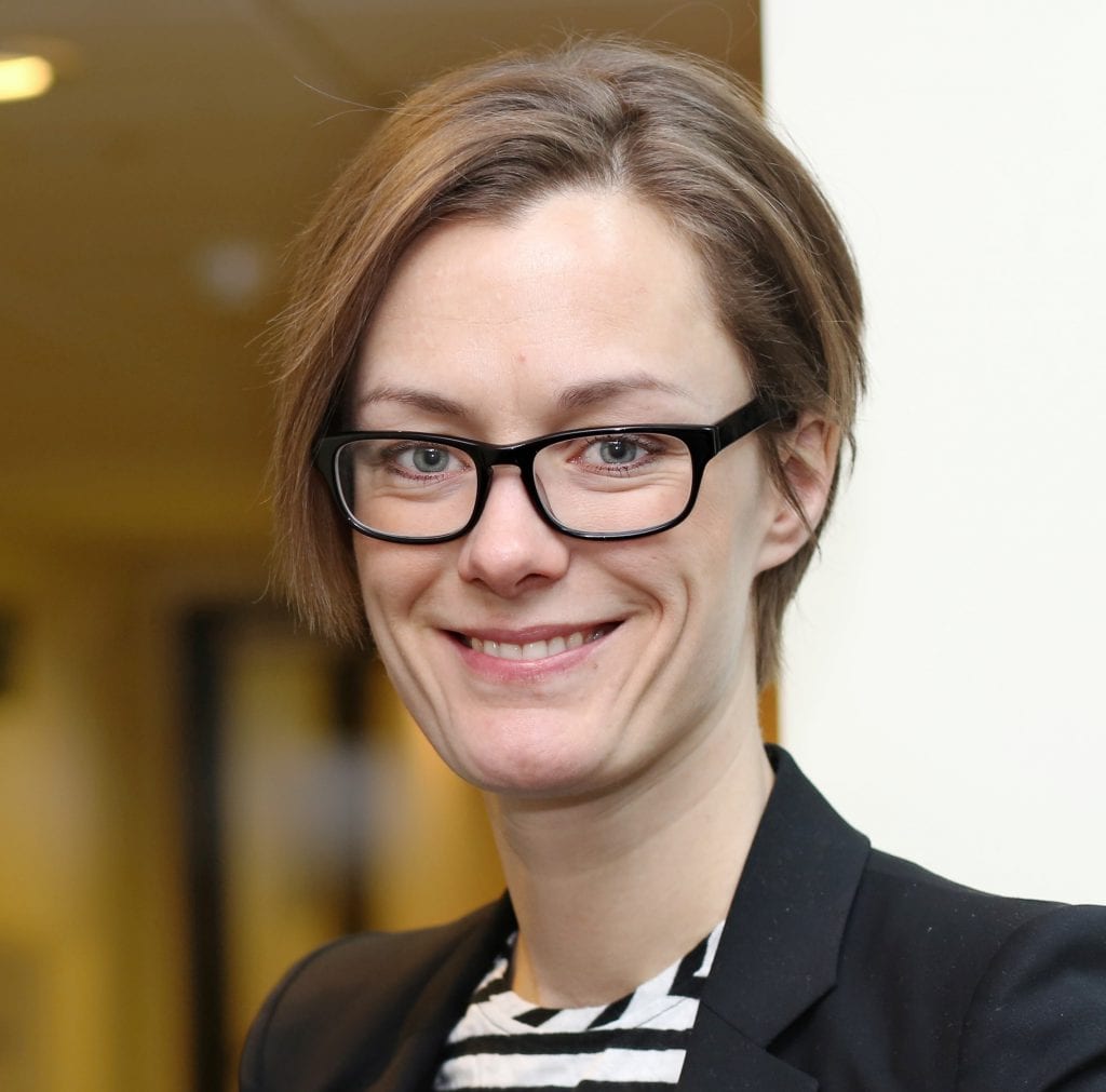 LIKER IKKE UTVIKLINGEN: Anette Trettebergstuen (Ap) liker dårlig tallene fra Kongsvinger-regionen, hvor brannvesenet må gjøre ambulansens jobb stadig oftere.