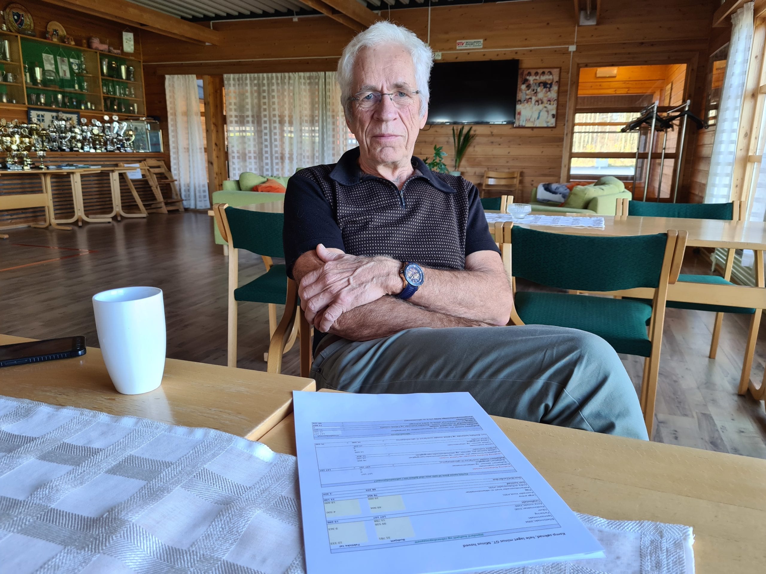 PENGENE ER PÅ BOK: Søknadskluss gjorde at tildelingen til Grue Idrettslag ble gjort senere i krisepakke 2. Halvard Hynne i Grue Idrettslag er glad for at 534.919 kroner nå står på idrettslagets konto fra krisepakka.