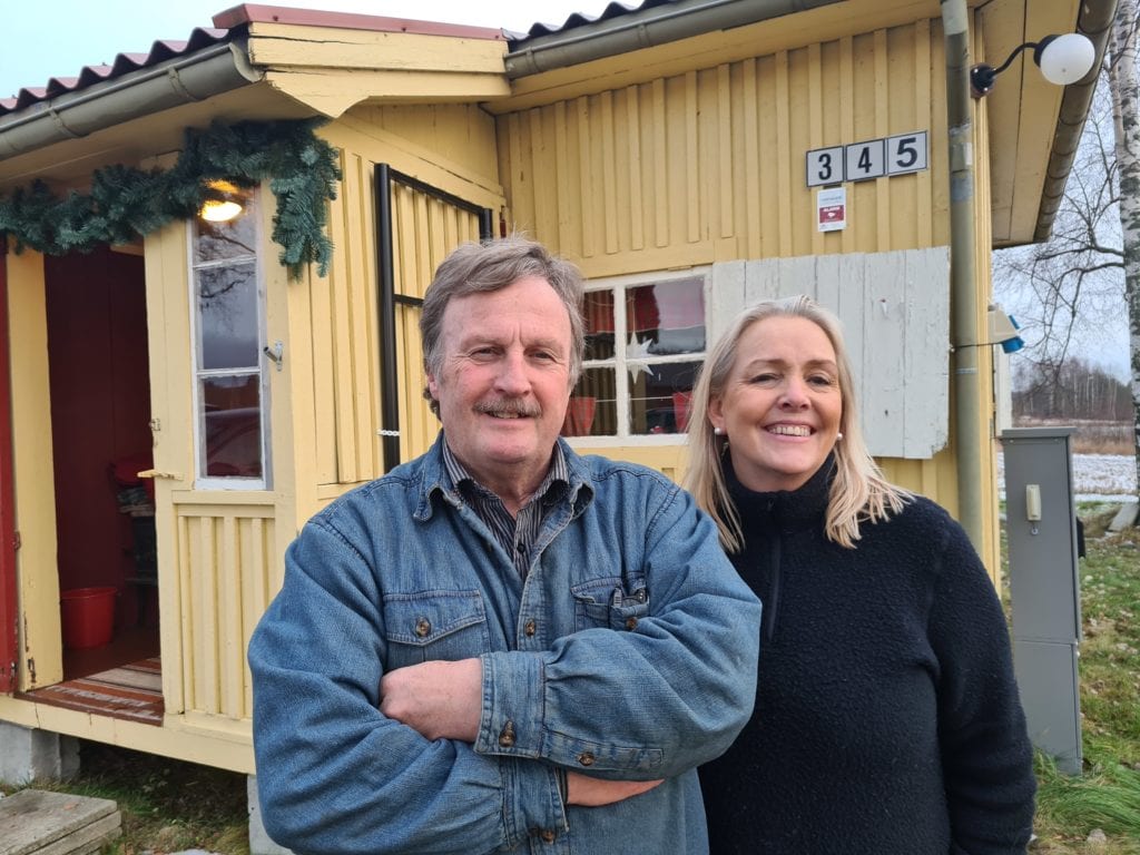 TAR VARE PÅ HISTORIEN: Tater-Millas Venner er opptatt av å formidle taterhistorien i Solør til folket. Thor Engebretsen og Nora Pettersen håper mange vil ta del i historien.