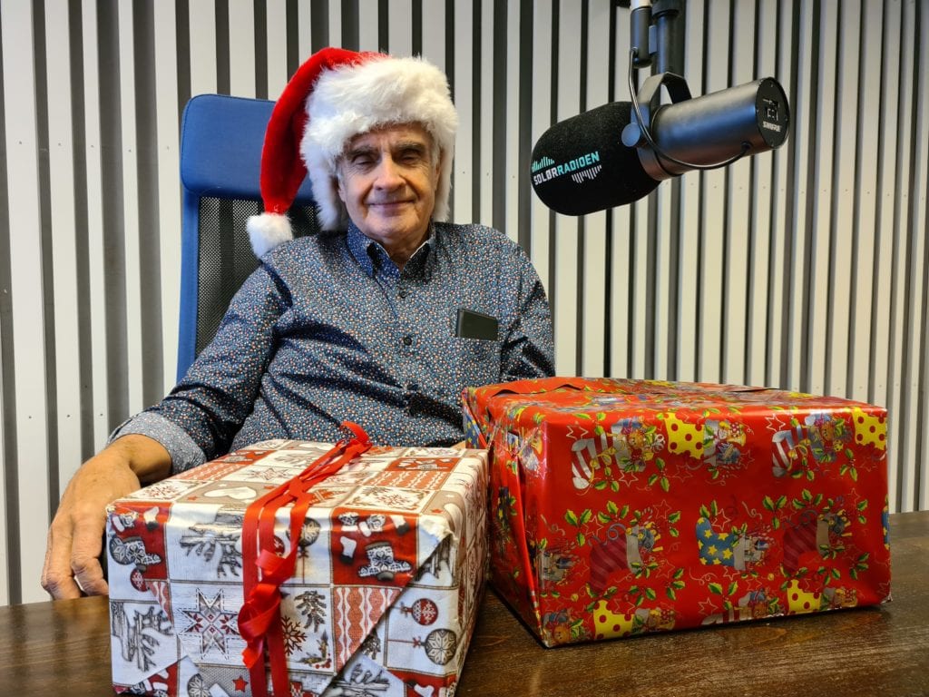 TRADISJONELL SENDING: Også i år er Knut Lilleåsen på plass i SolørRadioen på selveste julaften. «God jul Solør» går på lufta for 25. gang fra klokka 08.00.