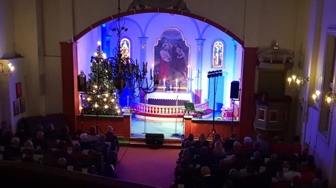 IKKE SLIK I ÅR: Konsertene «Vår jul» i Grue og Gjesåsen kirke blir ikke fullsatt som i fjor. Restriksjoner gjør at det bare er plass til 50 personer på hver av de fire konsertene. Men de som har fått tak i billett garanteres julestemning.