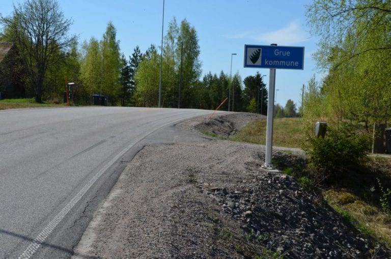 UTBRUDD: Totalt er ti personer bekreftet smittet av korona de siste to dagene i Grue. Nå strammer kommunen inn.