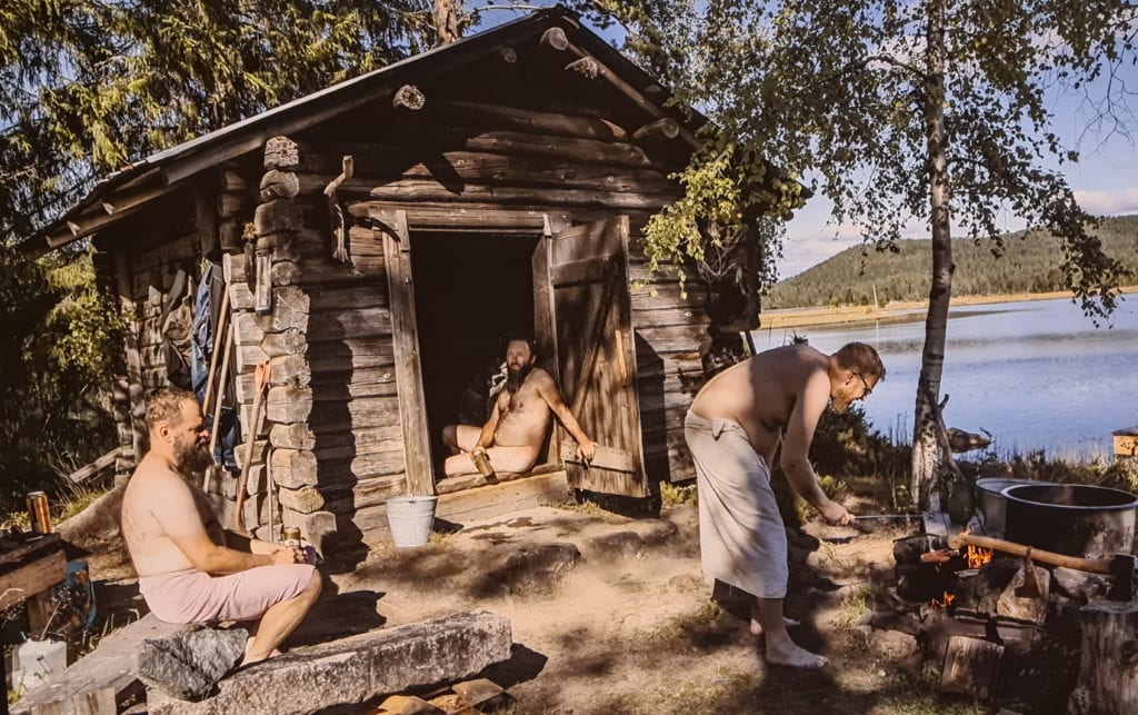 ÅPEN TIL MAI: Frem til 24. mai kan du se utstillingen «Menniskor på skogen» på Norsk Skogmuseum. Utstillingen gjenspeiler mye fra den skogfinske kulturen.