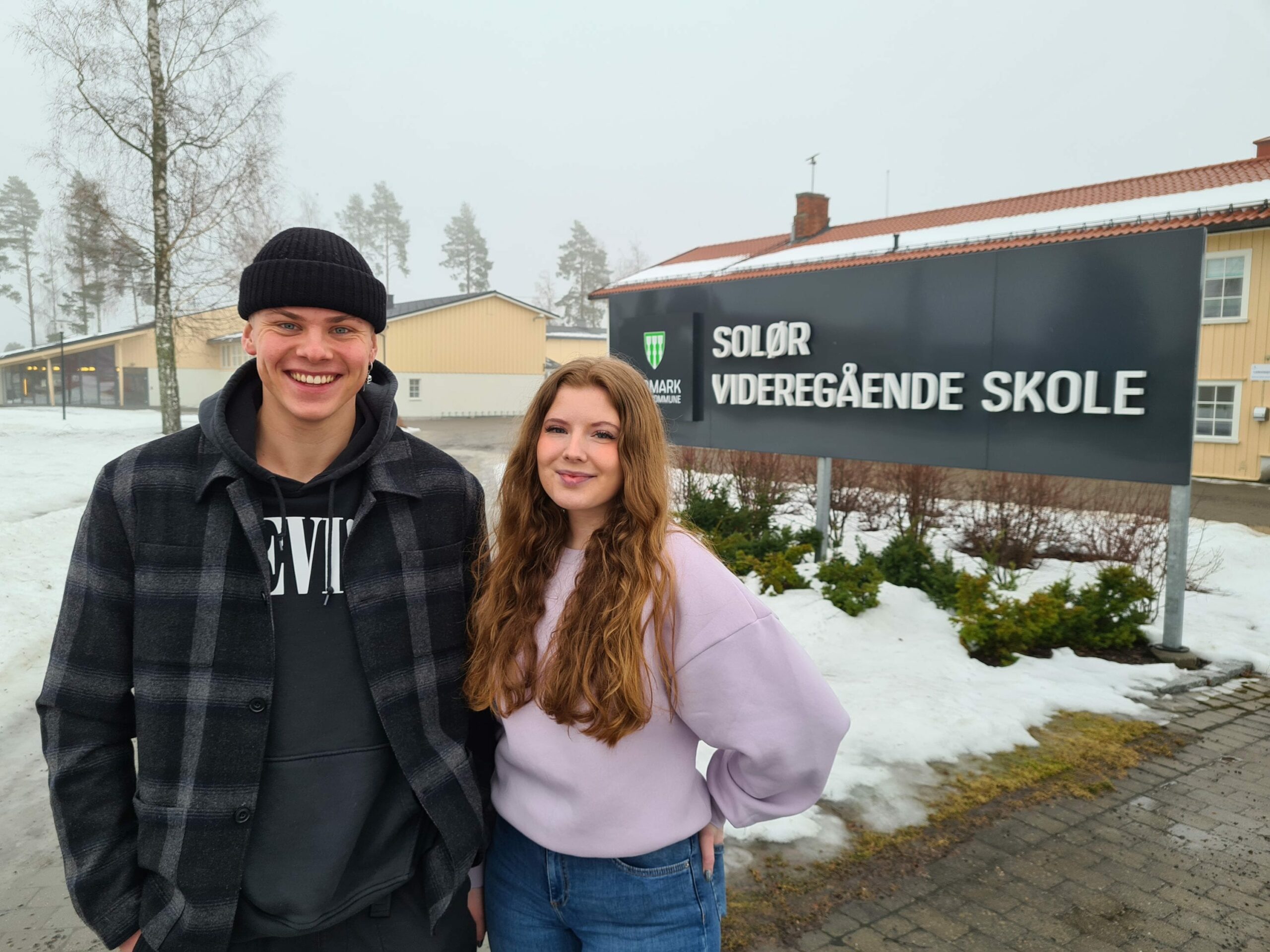 STILLER OPP: Russepresident Elise Pedersen og visepresident Oskar Rønning gleder seg til å samle inn penger til Kreftforeningen 11. mars. Selv om årets innsamling blir litt annerledes.