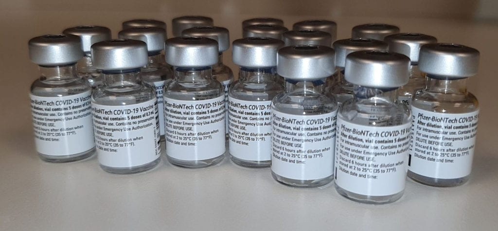 ØKT TEMPO: Solør-kommunene fikk en solid økning i antall vaksiner denne uka, og nesten 700 solunger har nå fått vaksinen fra Pfizer.