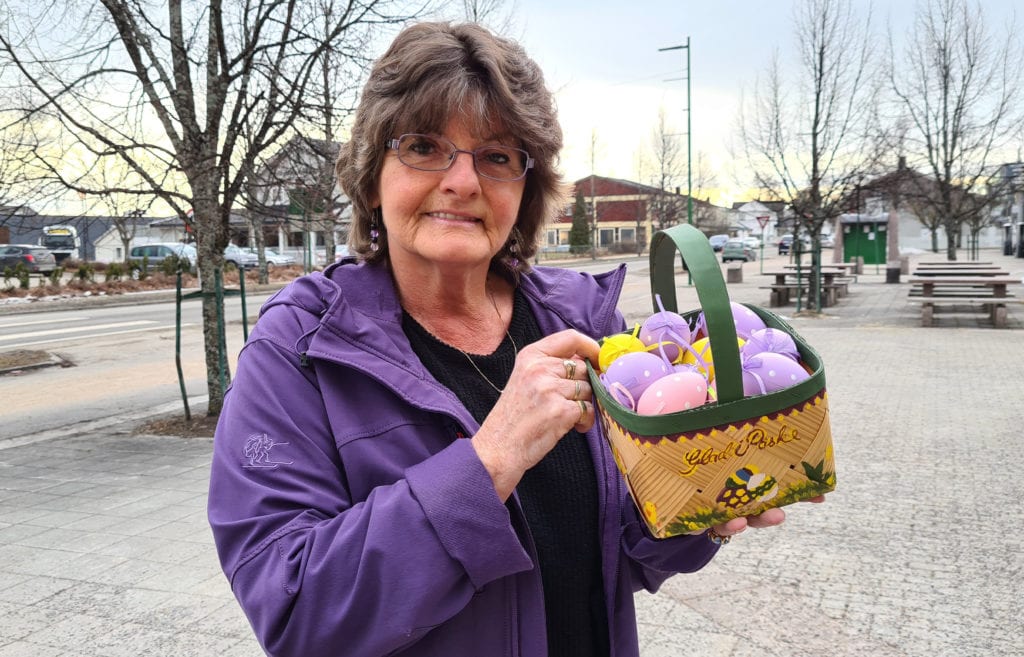 SNART JAKT: Skjærtorsdag går startskuddet for årets eggjakt i SolørRadioen. Anita Kalgård er primus motor for konkurransen som er tilbake etter to års opphold.