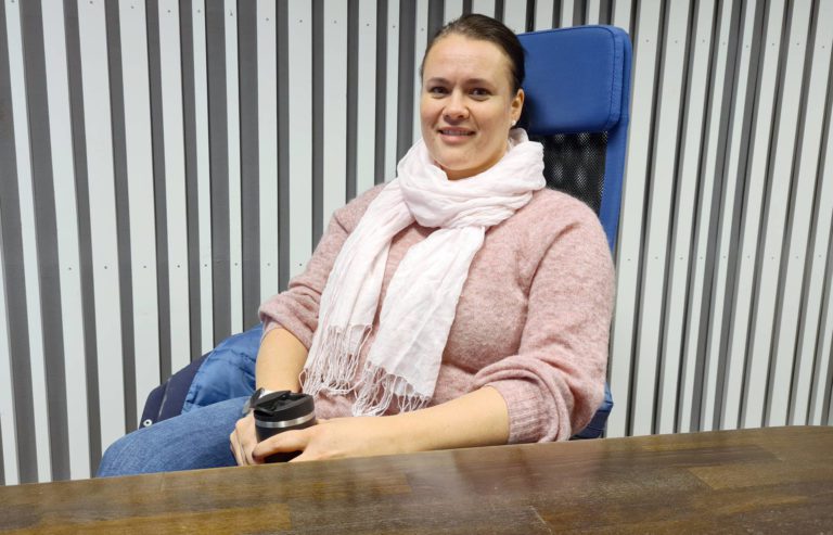 BER FOLK MELDE SEG: Nå er Åsnes og Våler kommuner i mål med å vaksinere alle som har meldt seg. Vaksinekoordinator Line Engebretsen ber folk melde seg, slik at de får brukt alle tildelte vaksiner for neste uke.