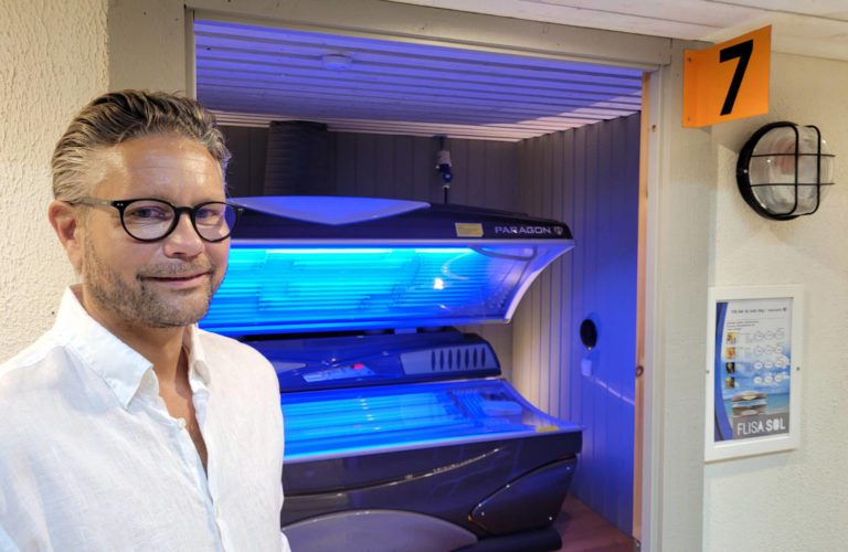 NY DRIFT: I mai åpnet Flisa Sol dørene i Lund-bygget ved Flisa Stormarked. Nils Brataas forteller om en bra start for solstudioet.