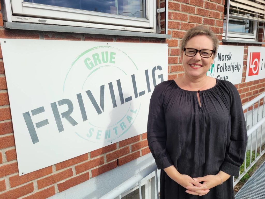 SØKER KANDIDATER: Karen Banggren er daglig leder ved Grue Frivilligsentral, og håper på mange gode nominasjoner til årets frivillighetspris i Grue.