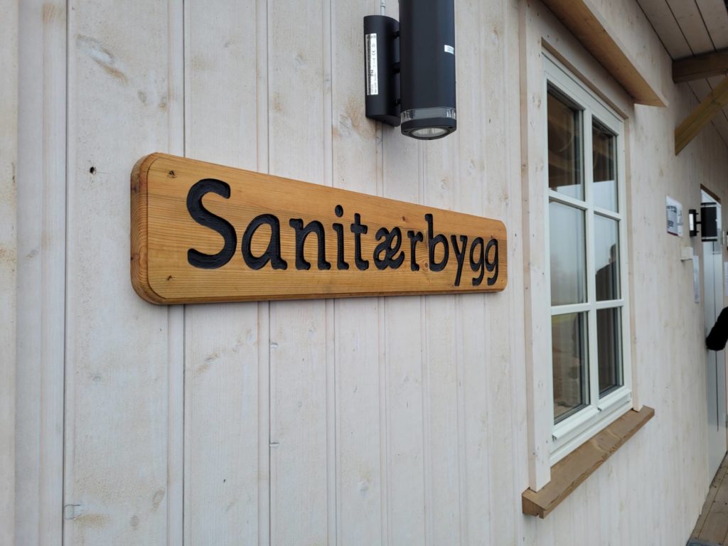KJERNEN I SAKEN: Byggingen av sanitæranlegget på Flisa Camping skjedde i ekspressfart. Det var fakturaer knyttet til denne byggingen som ble forfalsket.