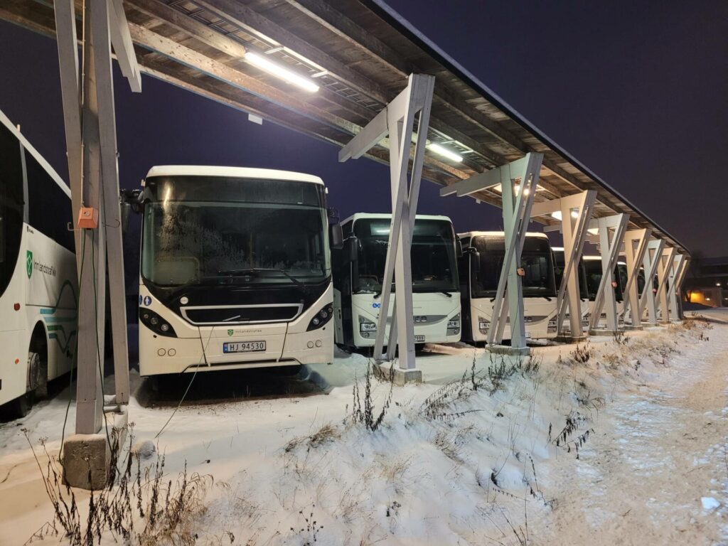 FÅR HVILE SEG: Skolebussene starter ikke å gå før tirsdag 4. januar. Årsaken er at lærerne har planleggingsdag mandag, og at ingen elever skal på grunnskolene.