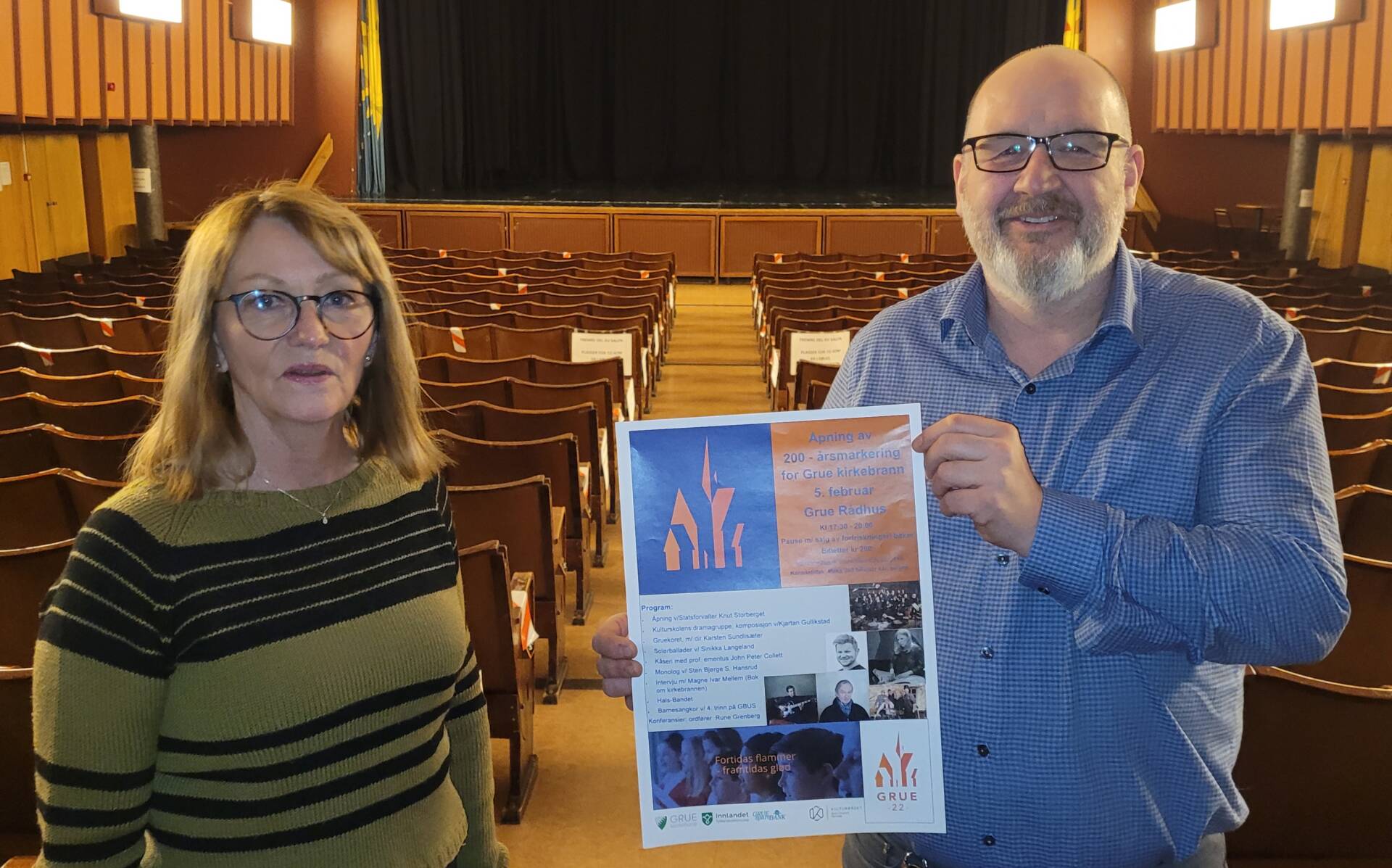 200 PLASSER: Åpningen av 200-årsmarkeringen for kirkebrannen i Grue har plass til 200 gjester i rådhuset. Ordfører Rune Grenberg og Anne Berit Gullikstad håper alle billettene blir solgt i god tid før det drar i gang 5. februar.