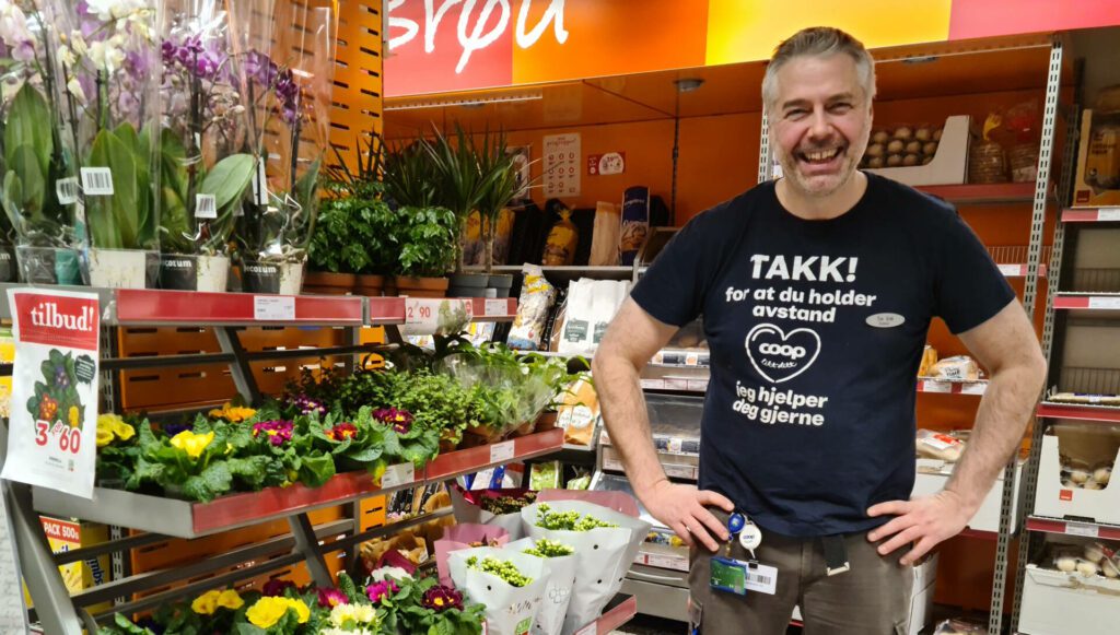 SLUTTER I JOBBEN: Etter snaut fem år som butikksjef hos Coop-butikken i Engerdal har Tor Erik Skramstad fra Kjellmyra sagt opp. Nå vil han skape sin egen arbeidsplass. Arkivfoto: Leif Tore Surén.