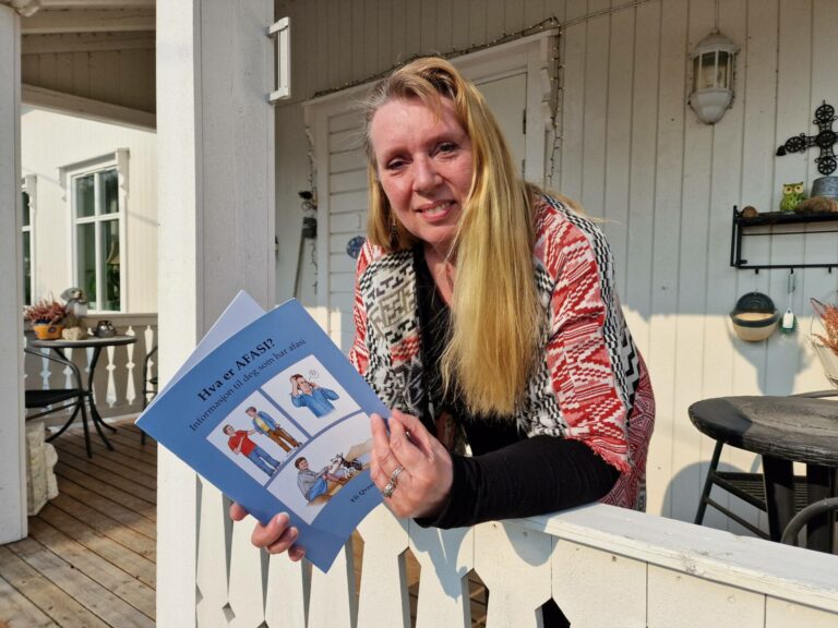 VIL TREFFE ANDRE: Tone Eriksen håper å treffe andre med afasi i Solør gjennom afasitreff på Midt i Gata den første fredagen i måneden. Første runde blir fredag 1. april klokka 12.00.