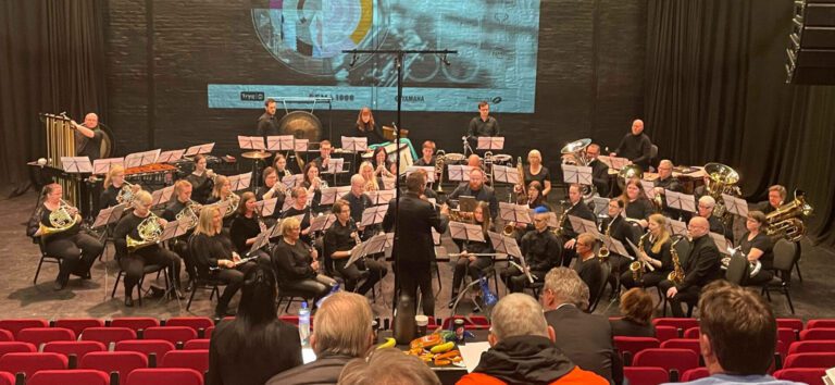 SIKRET PLASSEN: Under NM i janitsjar ble det en 7. plass for Åsnes Hornmusikk, som rykket opp til 4. divisjon under sist mesterskap. Foto: Cecilie Aasen.