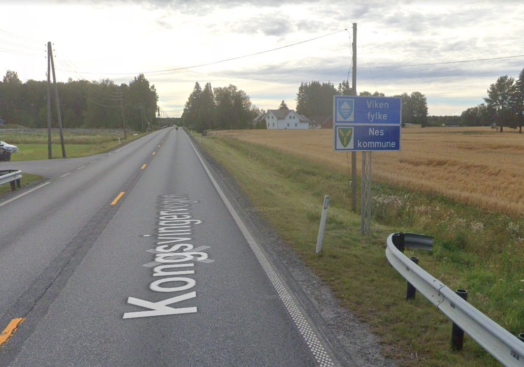 SIER NEI: Åsnes kommune sier nei til å utrede fylkesbytte. Her fra fylkesgrensa ved Sanngrund. Foto: Google Maps.