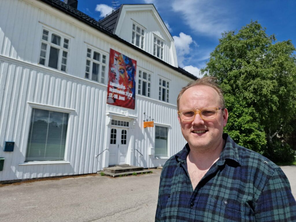 NY FESTIVAL. Holmgårdfestivalen arrangeres i helga, og Ole Karsten Sundlisæter håper mange vil ta turen for å oppleve det som skjer.