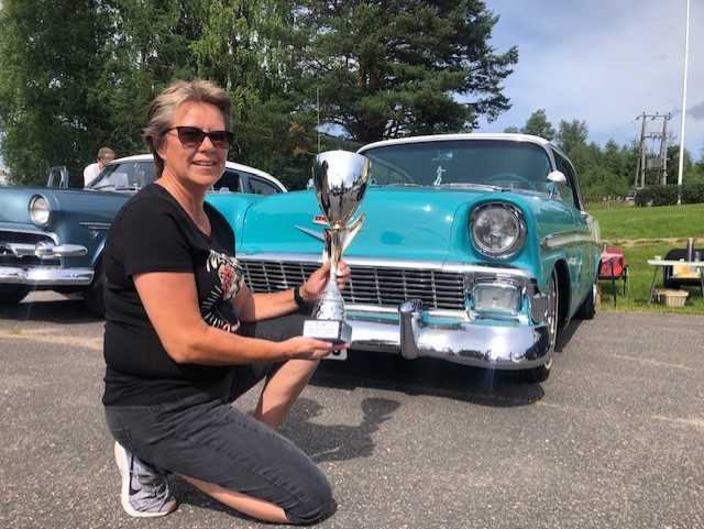VINNER I AMERIKANSK: Eva Jansrud vant med sin amerikanske Chevolet Beller 1956. Foto: Adele Dragsnes
