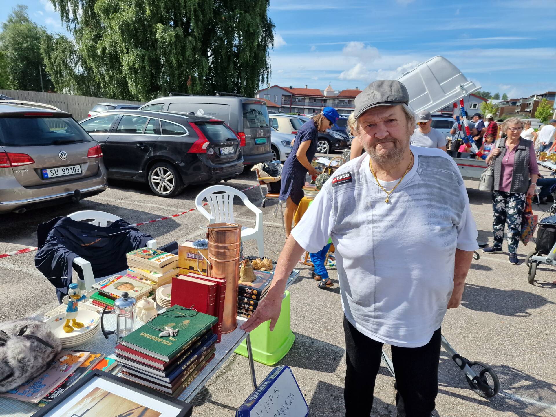 FIKK SOLGT UNNA: Roy Egil Lerudsmoen fra Våler ville kvitte seg med ting han ikke brukte. Og handelen gikk svært bra fra første stund.