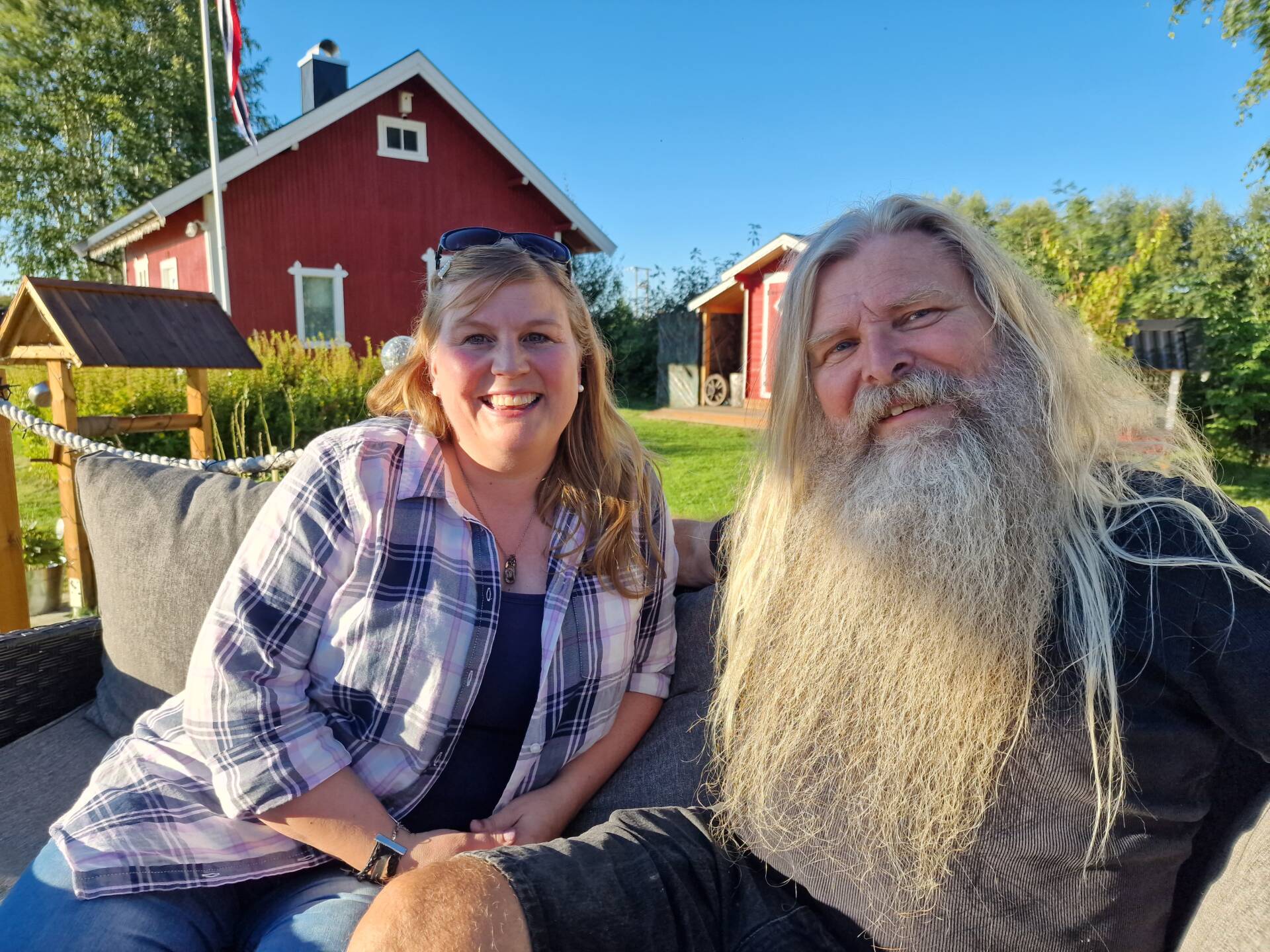 SIDEN 2019: Sunniva Græsmo og Trygve Lillemo begynte å synge sammen i 2019, og har siden publisert mye musikk på Facebook. Trygve bor i Stavanger, men har behold et feriested i Knappum. Sunniva bor i Gjesåsen.