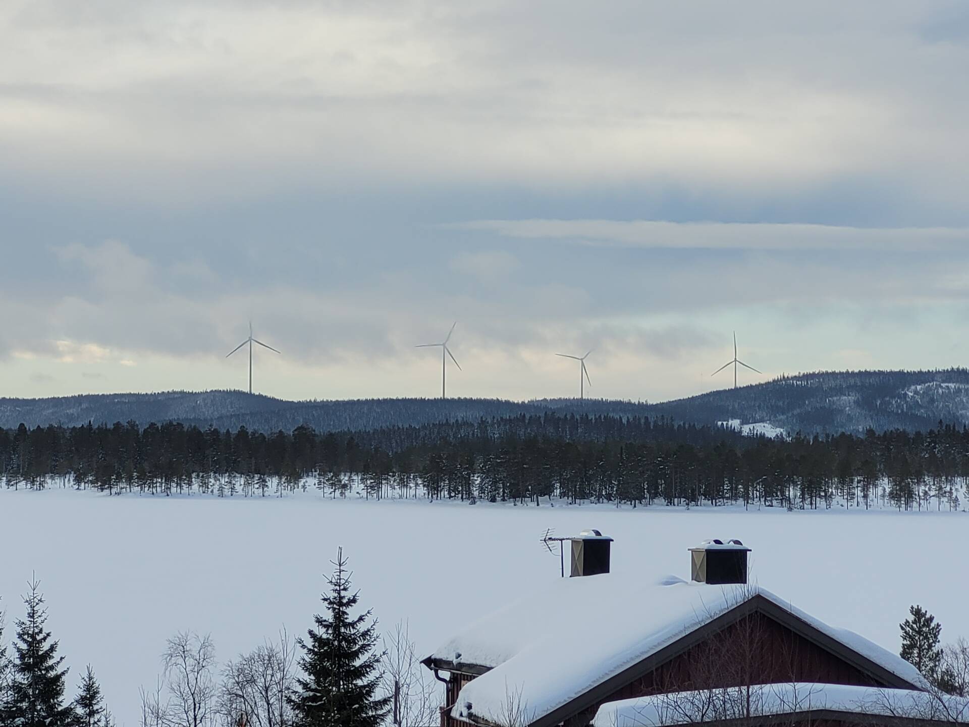 ER ETT ÅR: Det er nå ett år siden Kjølberget vindkraftverk i Våler åpnet. Arkivfoto: Bjørn-Martin Brandett.