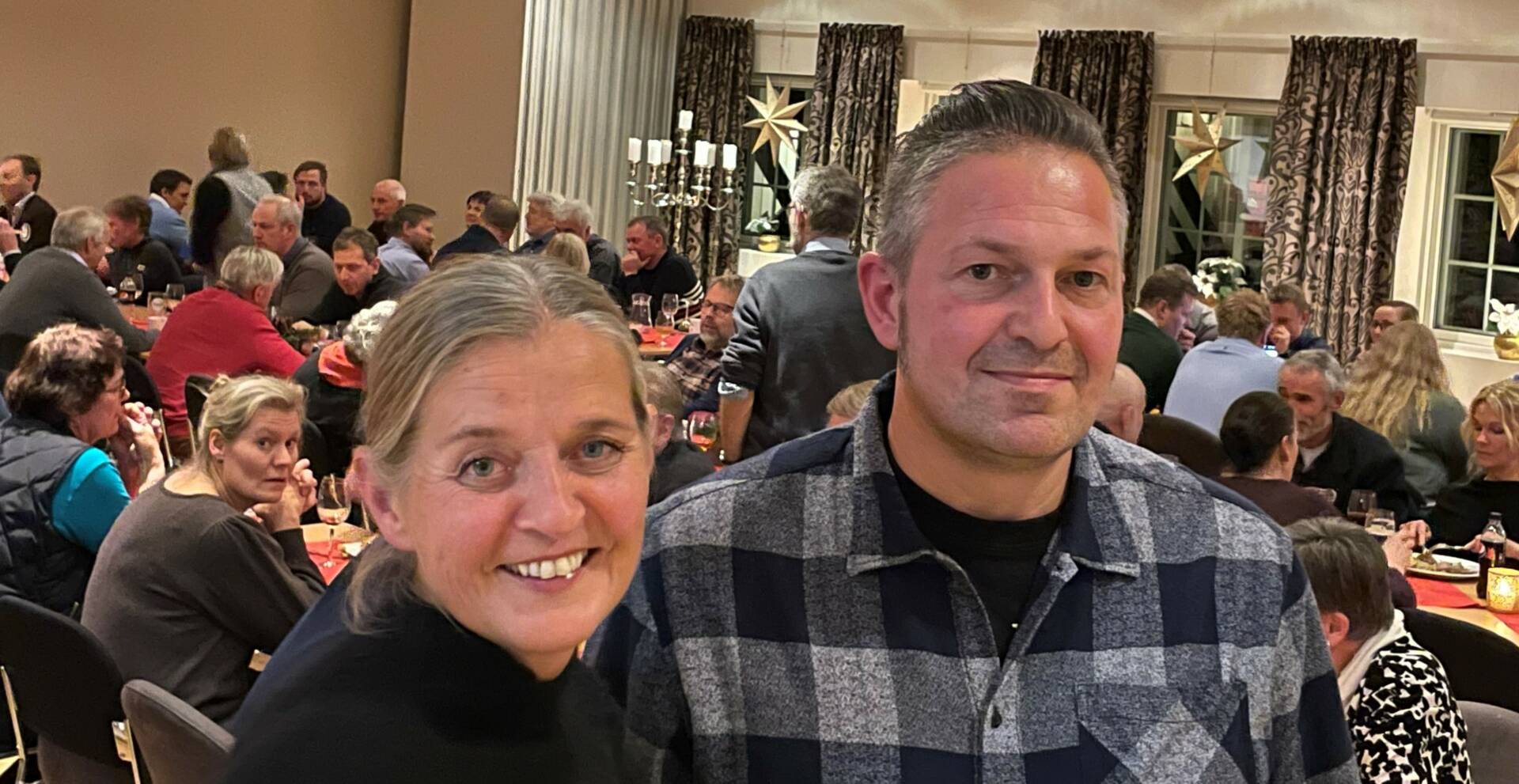 GODT OPPMØTE: Styreleder Heidi Hemstad og tillitsvalgt Trond Harald Christensen kunne fryde seg over rekordoppmøte i Solør, med 110 påmeldte. Foto: Guro Breck.