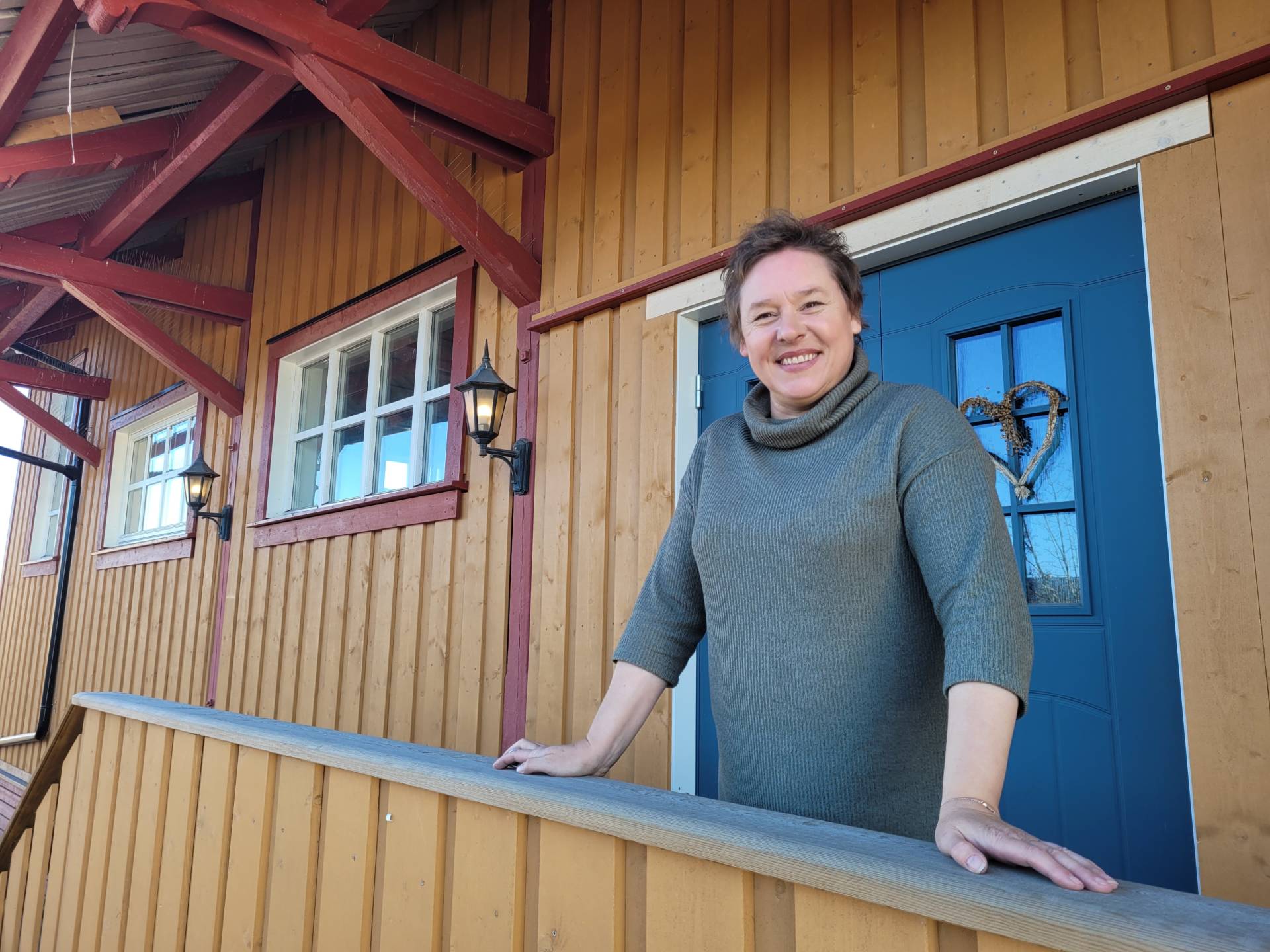 NYTT DATAKURS: Karen Banggren ved Grue frivilligsentral håper mange blir med på vinterens- og vårens utgave av datakurset Seniornett Café. Oppstart er torsdag 2. februar klokka 09.30.