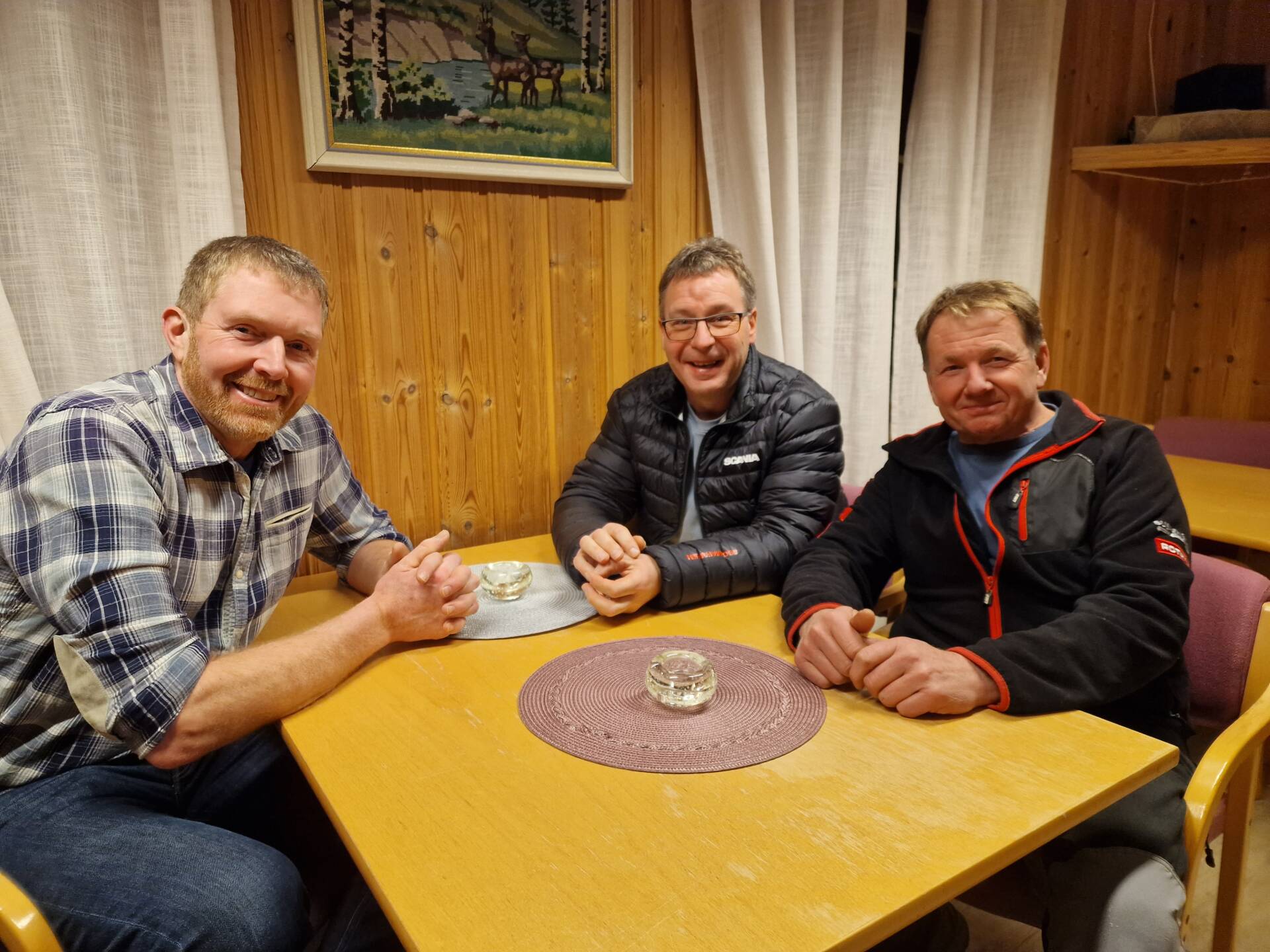 INTERIMSSTYRE: Eivind Mehl (fra venstre), Håvard Udnæseth og Arild Bredesen utgjør det foreløpige interimsstyret for Nye Kilen Handel. Målet er at butikken skal være klar for bruk før sommeren.