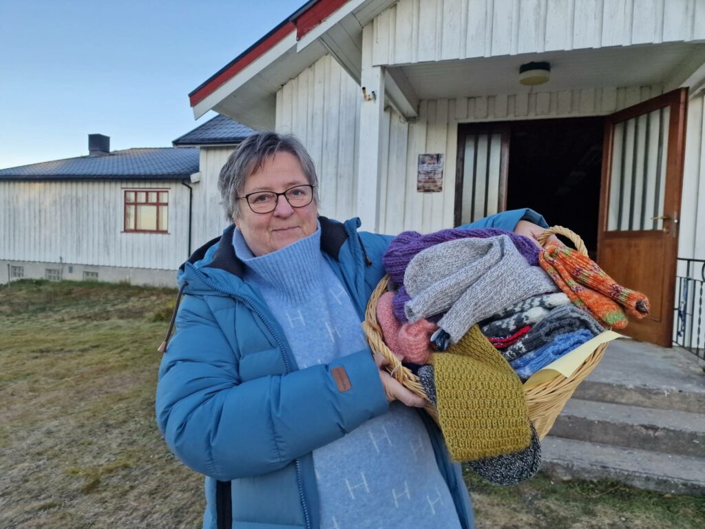 KLAR IGJEN: Lørdag 28. oktober er det igjen duket for julemarked i den gamle skola i Risberget. Liv Margrethe Rundberget håper på minst like godt besøk som de to foregående årene.