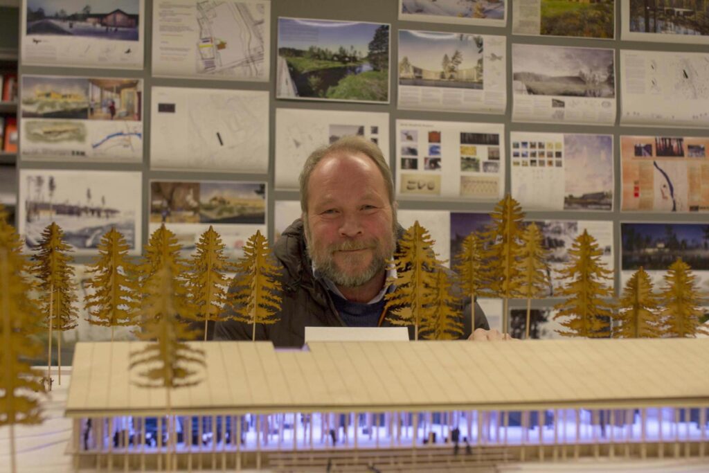 AVGJORT: Entreprenør er valgt for byggingen av nytt museumsbygg på Svullrya. Dag Raaberg gleder seg til første spadetak. Arkivfoto.